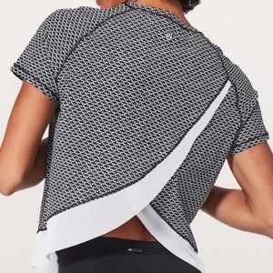 Lululemon top short sleeve